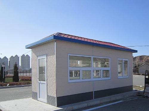 重庆城口县雕花岗亭四号